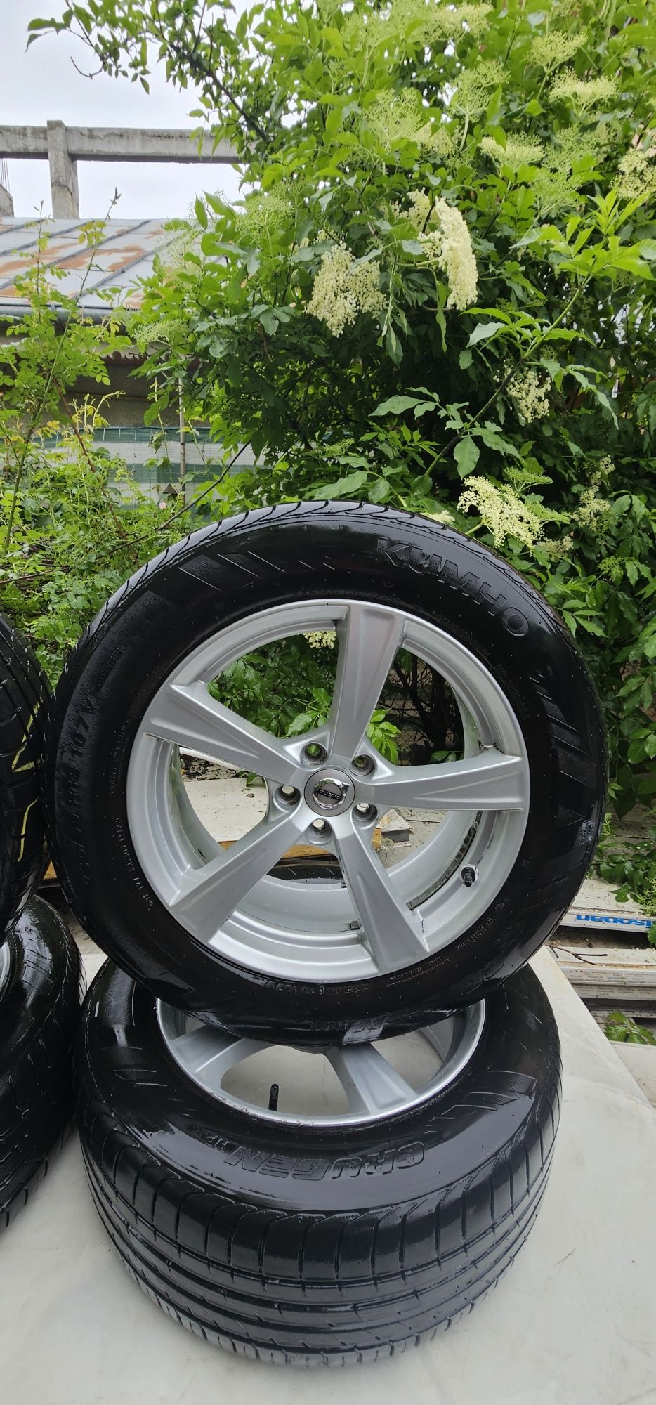 Rotii,Jante Volvo R 18 cu anvelope 235/60R18 vara