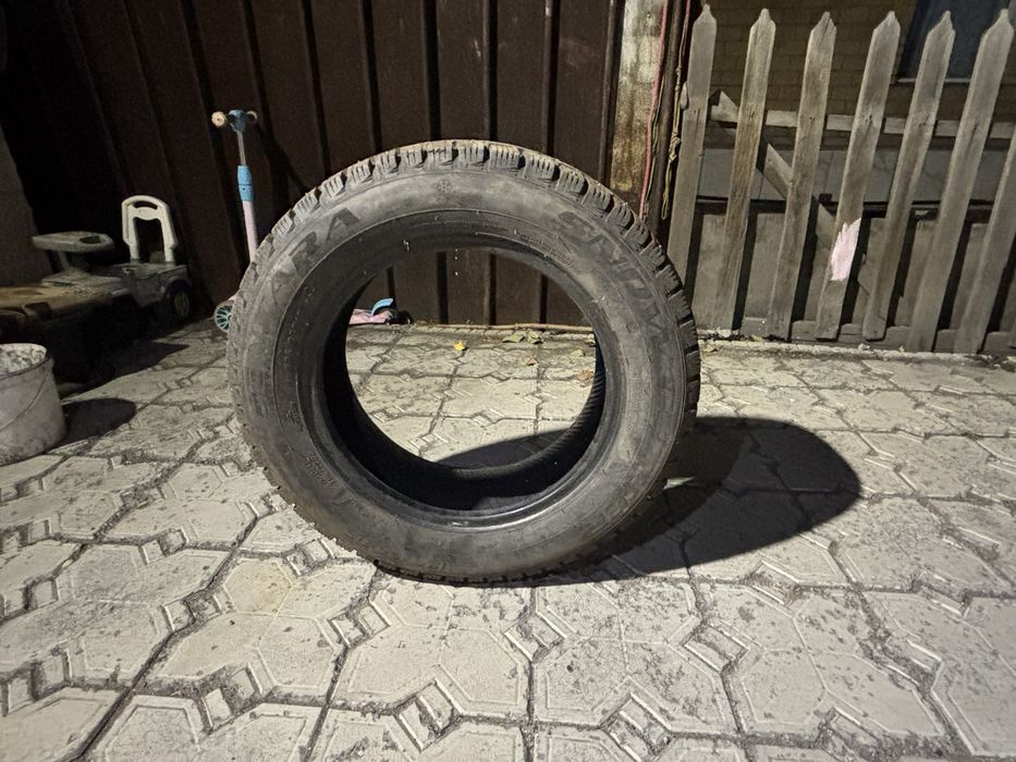 Продам резину зимнюю комплект Snow Cutter 185/65/15 в хорошем состонии