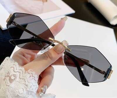 Дамски слънчеви очила NL Miu Grey