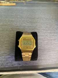 Продавам часовник ,,Casio Vintage Collection’’