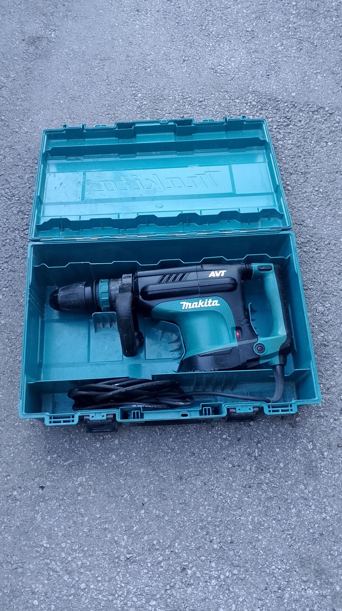 Къртач Makita HM 1213 C 1510вата