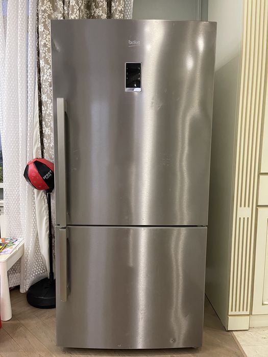 Продам Холодильник Beko