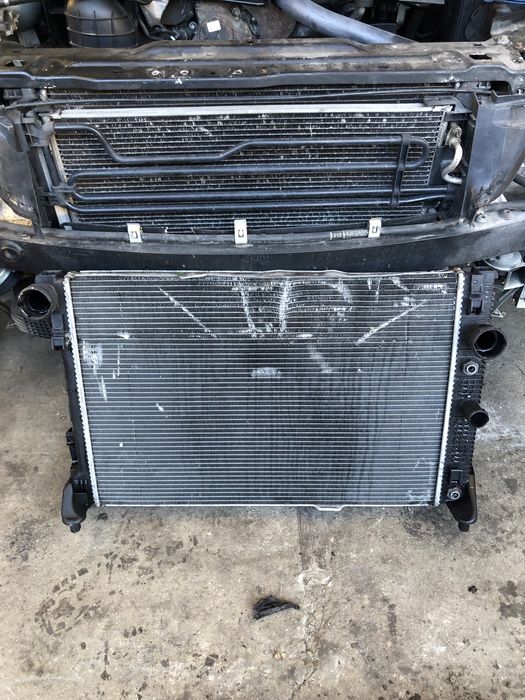 Десен фар w169, радиатор w204, десен калник w163, ляв стоп w203-комби