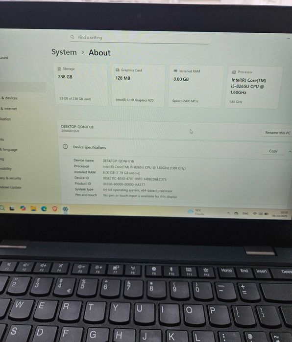 Компактен четириядрен лаптоп Lenovo  ThinkPad L390