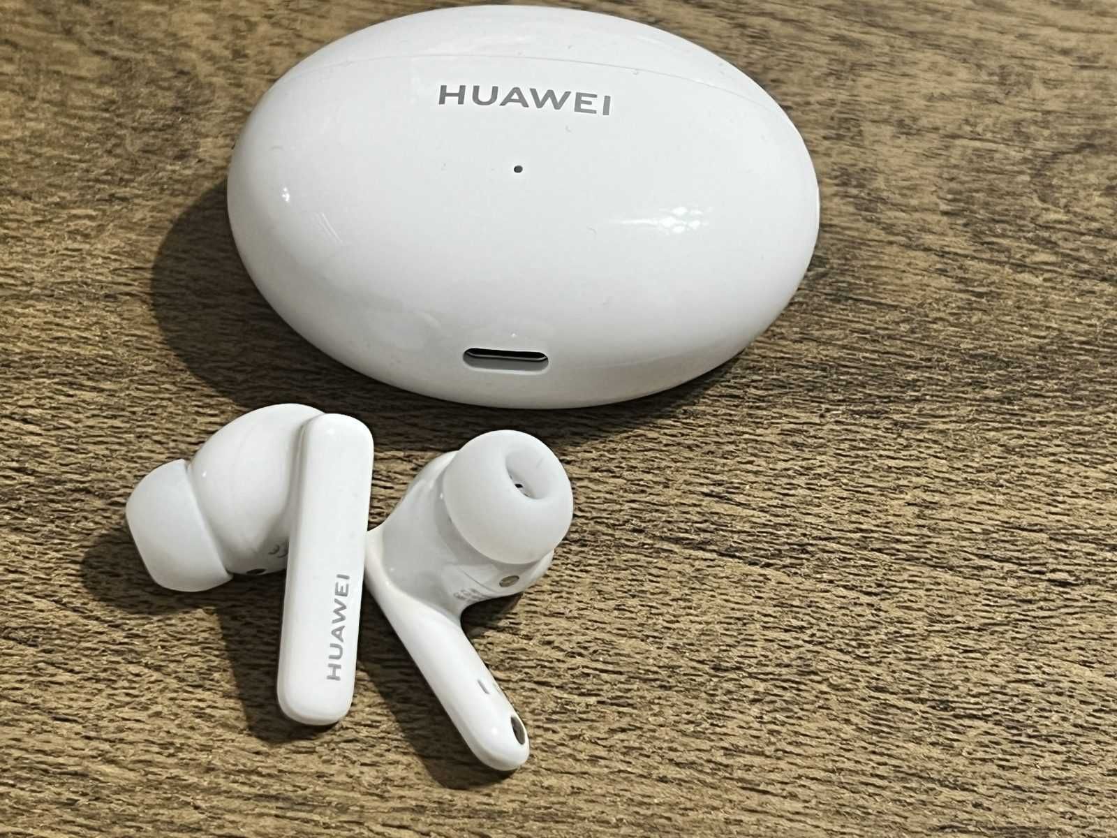 Casti Wireless Huawei FreeBuds 5i Ceramic White (Super Pret).