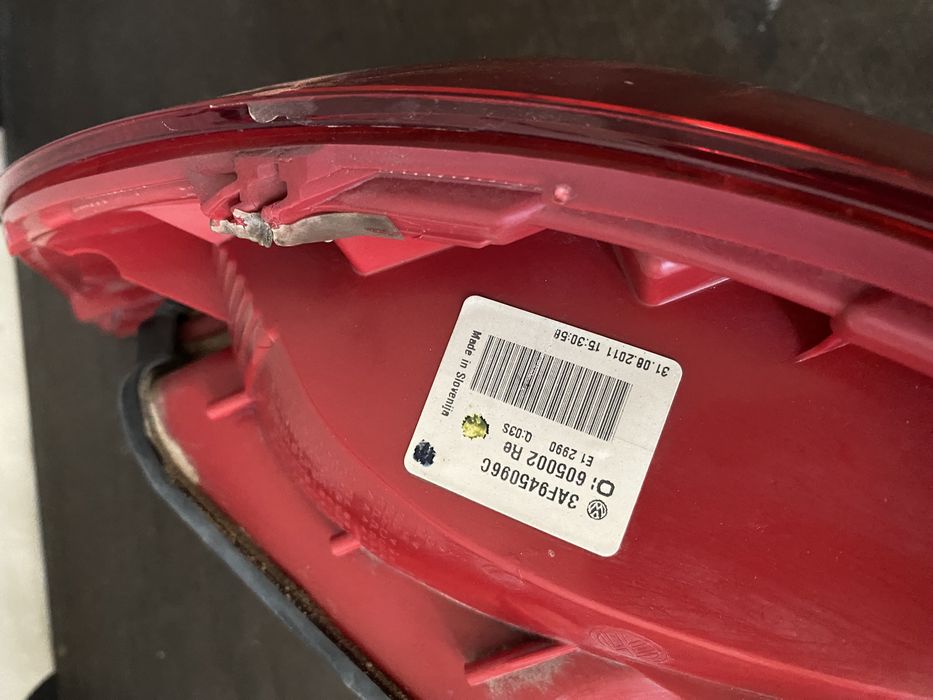 Stop dreapta pe aripa Vw Passat B7 Variant Break