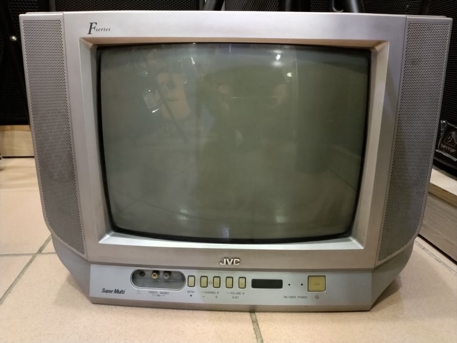 Телевизор JVC - 14"