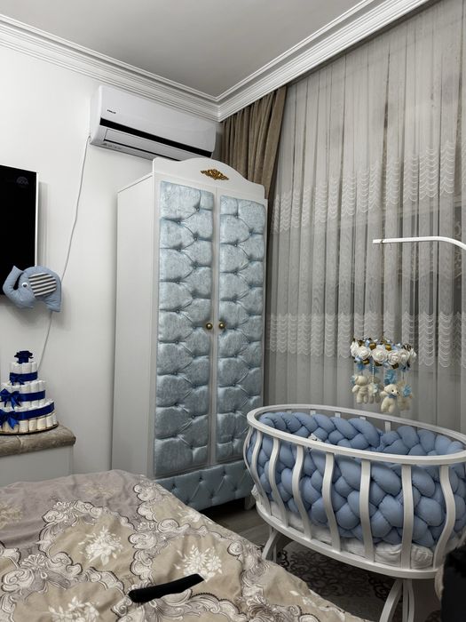 Запазена бебешка кошара