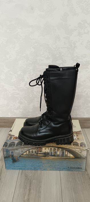 Продам зимние сапоги