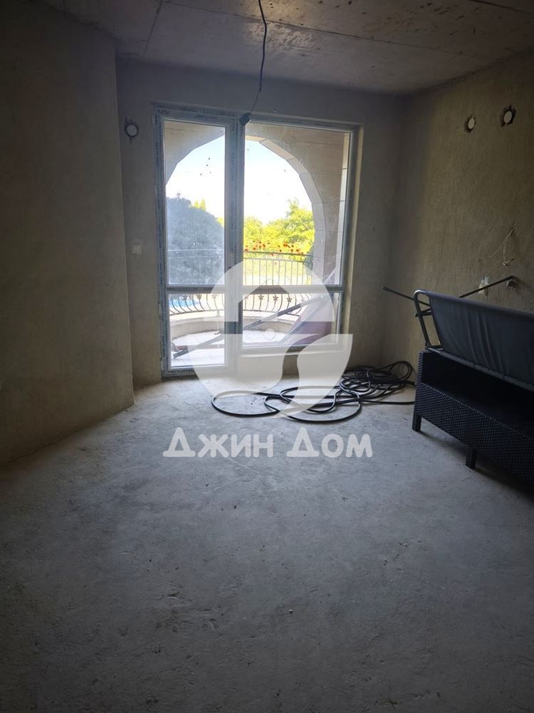 Тристаен апартамент в к-с „Саут Бийч Апартмент“, гр. Обзор