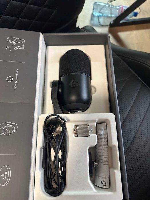 Микрофон Logitech Yeti GX Dynamic RGB Черен