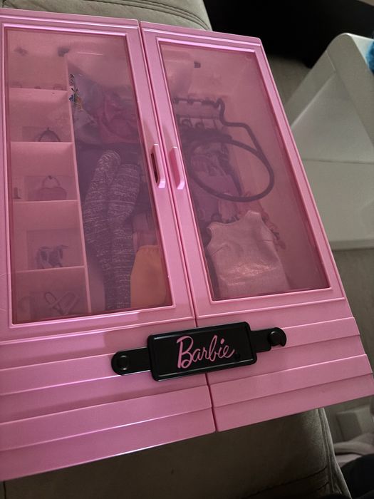 Барби/Barbie гардероб с дрехи