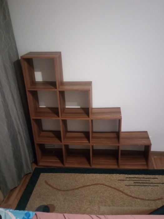 Vând raft /mobilier