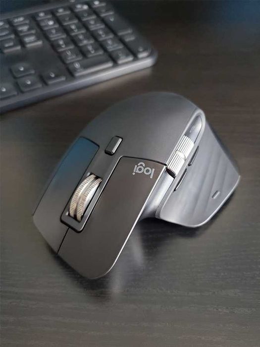 Клавиатура Logitech MX Keys (чёрная) + мышь MX Master 3S (чёрная)