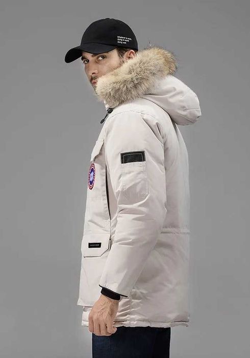 Пуховик CANADA GOOSE ESS Hooded Down Jacket