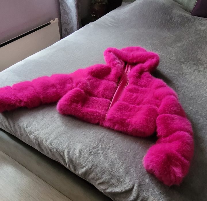 Ефектно дамско палтенце