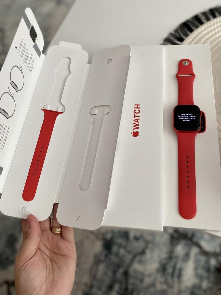 Apple watch 6 series red product