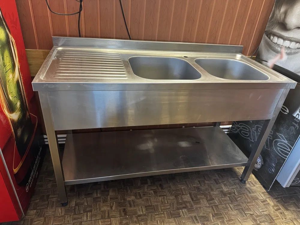 Mobilier de inox / mese inox / spalatoare inox