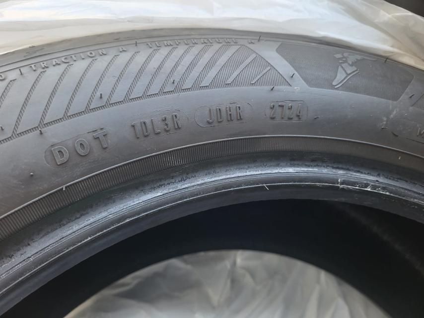 4бр. Goodyear EfficientGrip 215 55R17 94W  ДОТ24