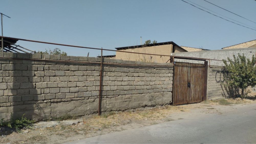 Yangihayot tumani yer 10 sotix Chortoq MFY 40 uy