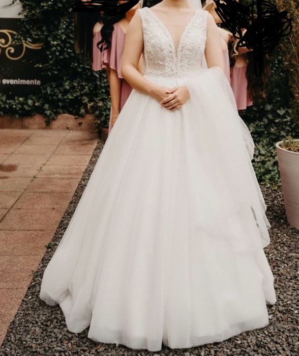 Vand rochie de mireasa marimea 44