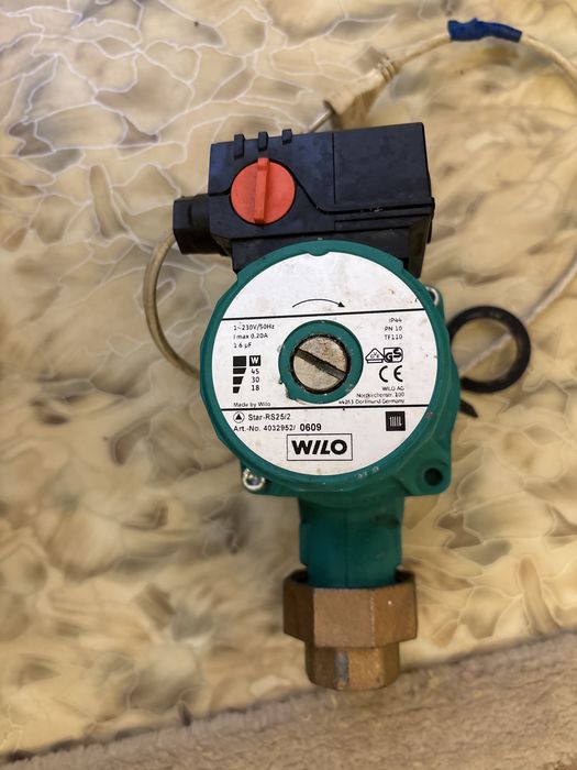 Продам насос для отопления Wilo