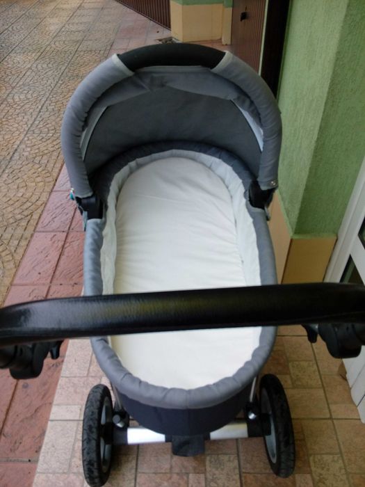 Бебешка количка Bebecomfort три коша 130лв.