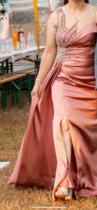 Рокля размер м/л