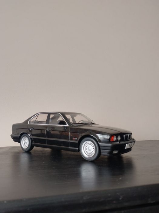 Макетна количка BMW E34 . Модел 540.