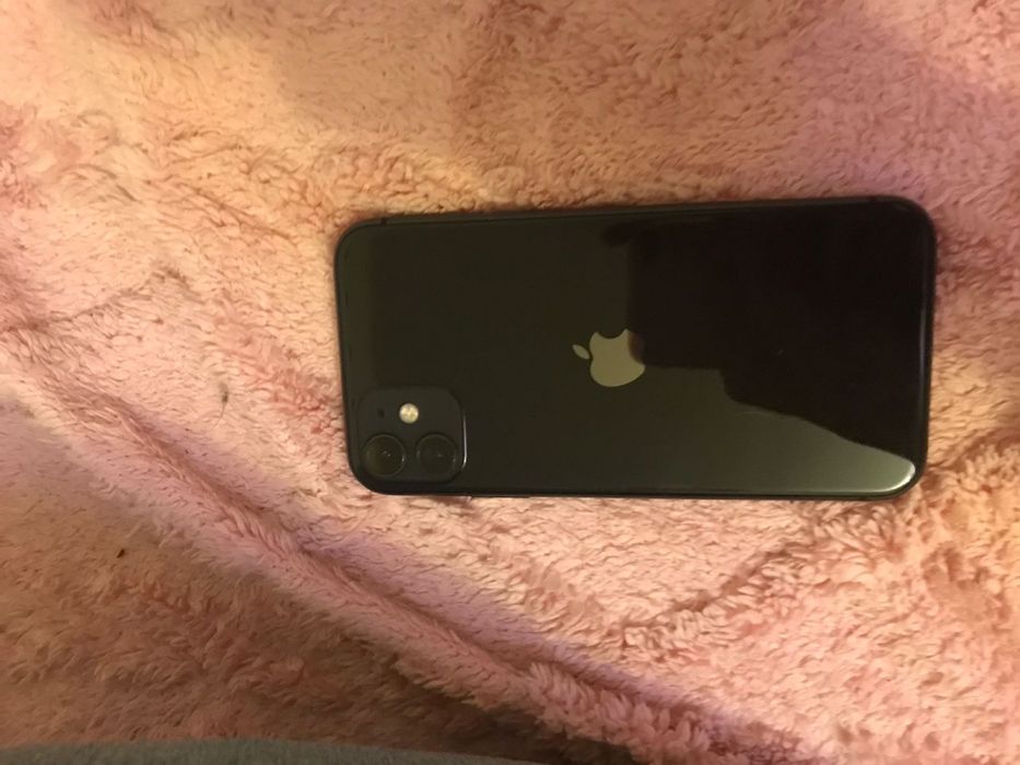 Продам или обменяю айфон 11