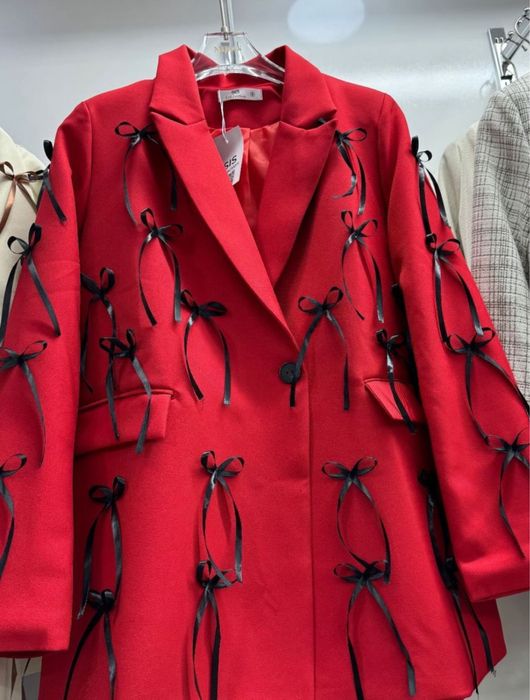 костьюм качественыйй новый киілмеген әлі