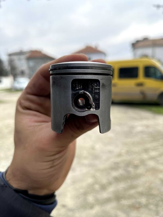 Кит Malossi 70cc Цилиндър, Бутало, Глава, Иглен лагер и Гарнитури