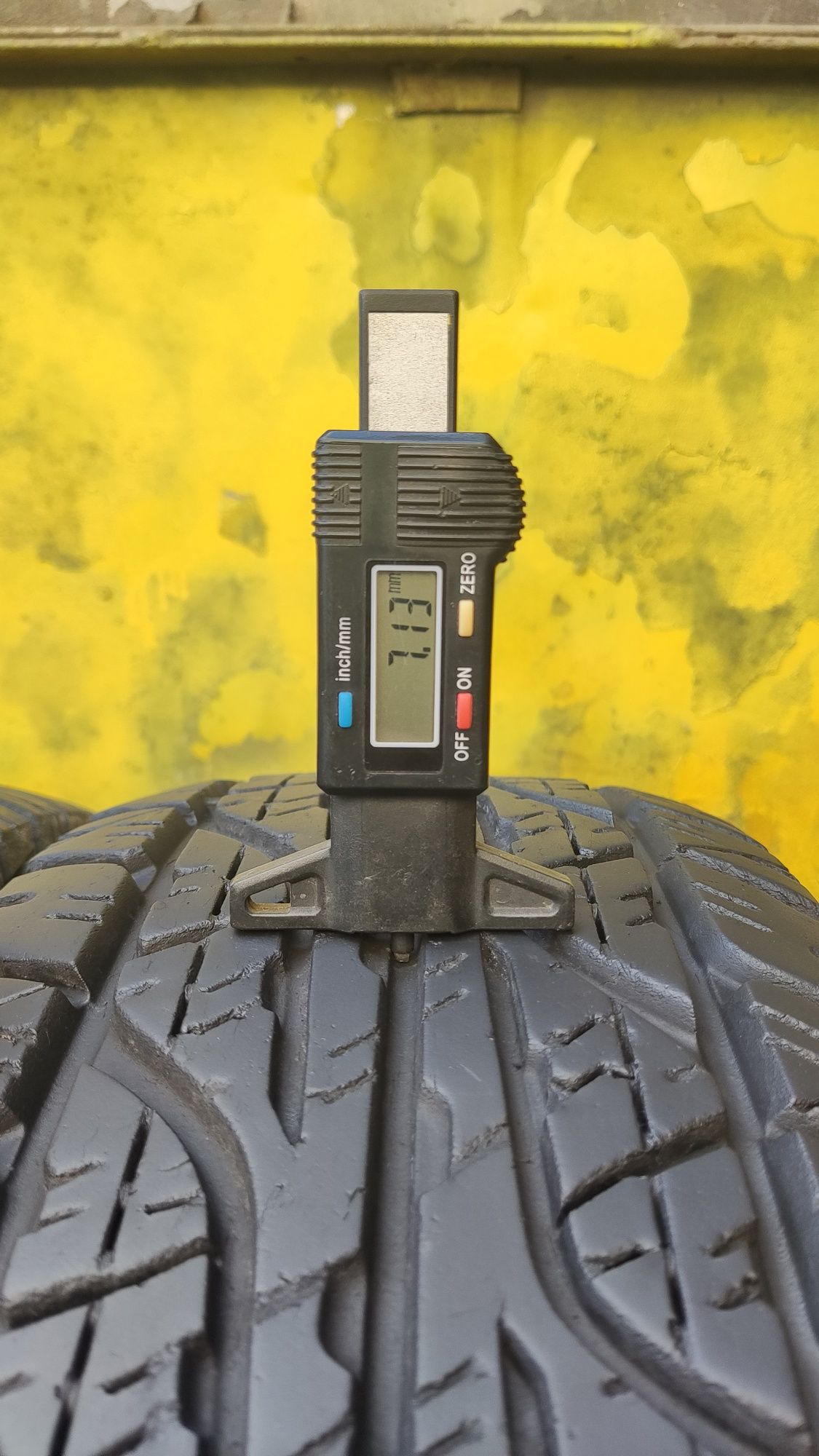 всесезонни джипови гуми 215/60/17 Dunlop Grandtek, M+S, All terrain