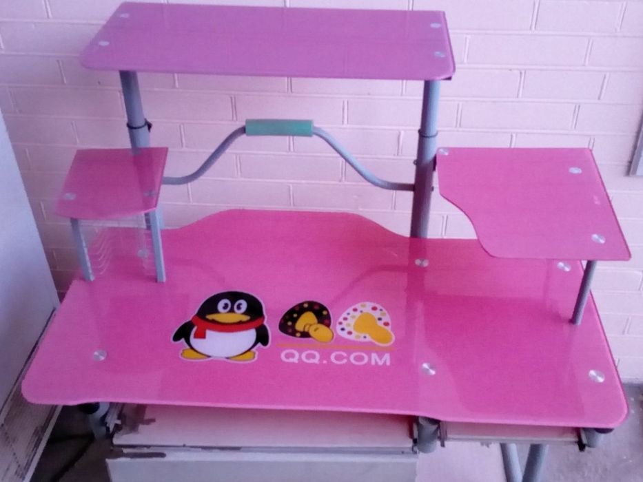 Парта  мебель письменный стол