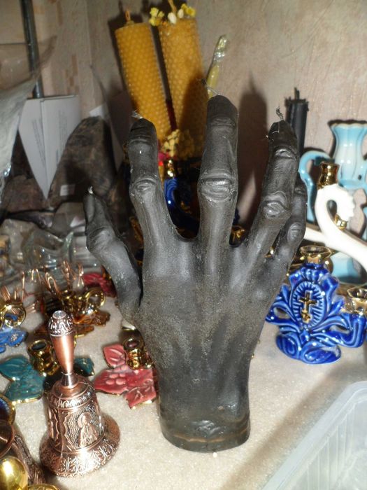 Свеча восковая «Рука Правосудия»