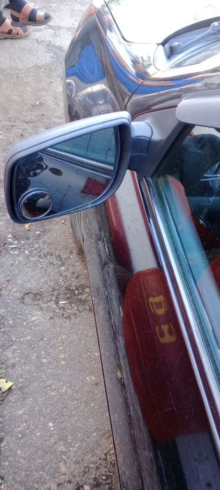 Продам зеркала от лады гранты в нормальном состоянии