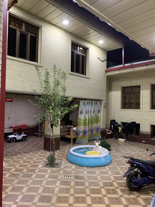 Студент кизлар учун ижарага уй