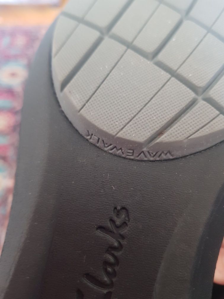 Нови сандали Clarks