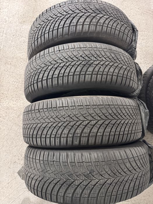 Anvelope Goodyear 215/60 R17 4 Sezoane M+S