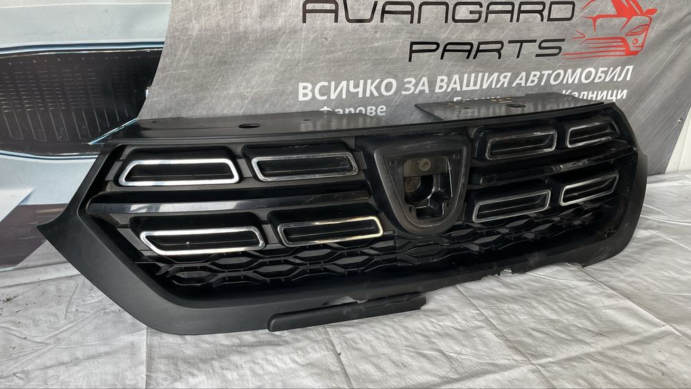 2 броя предна решетка Dacia Dokker/Lodgy 2012-