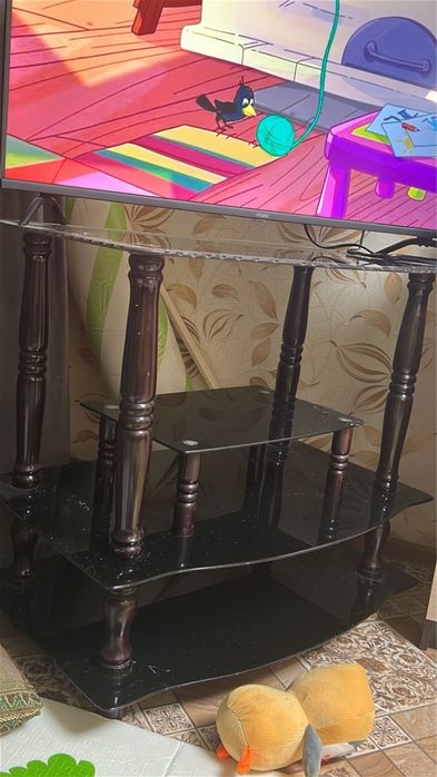 Продам тумба из стекла