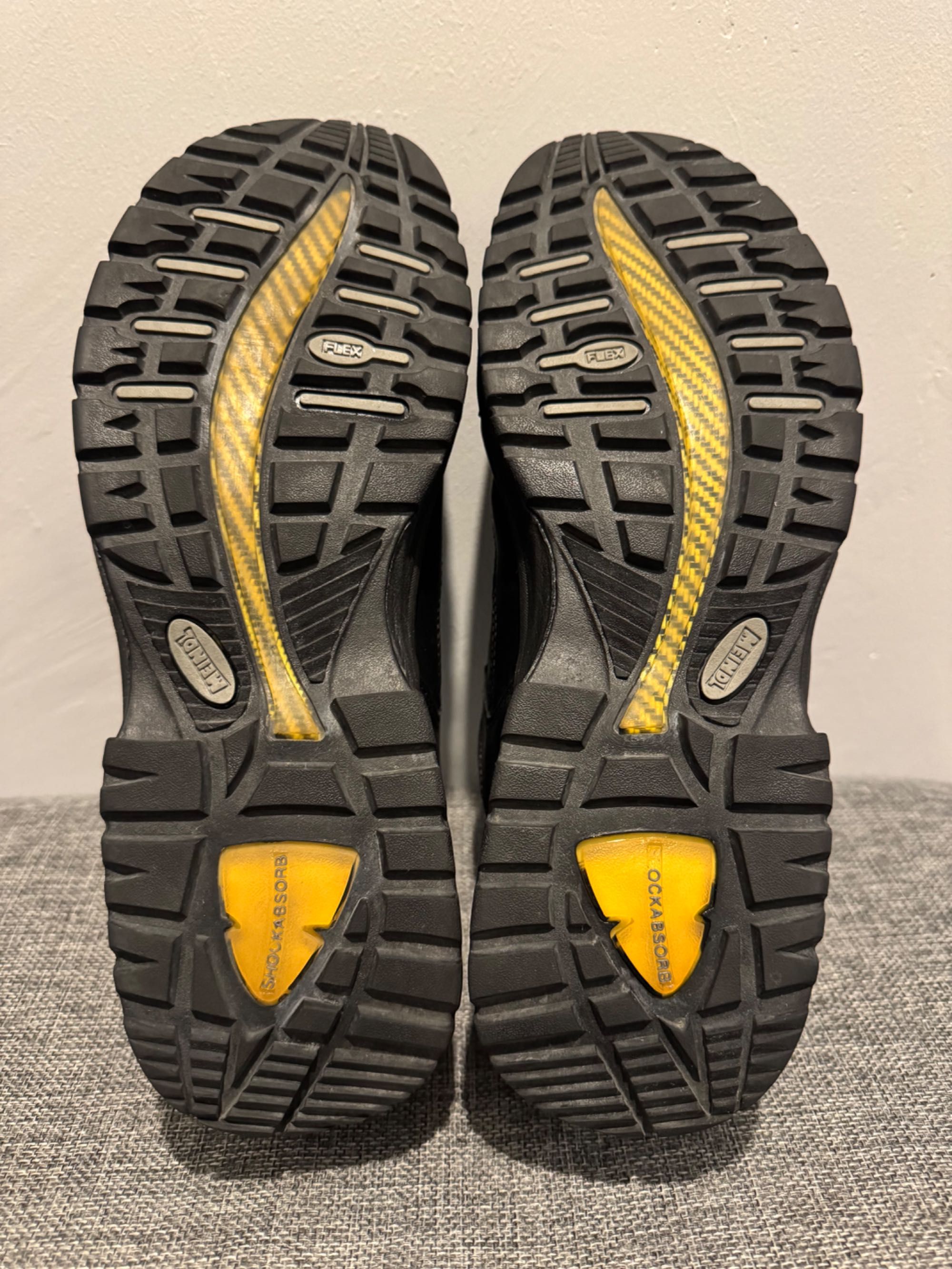 Мъжки обувки Meindl Gore Tex.