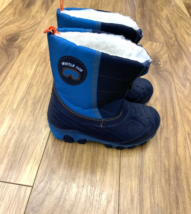 Детски обувки и боти 26 размер.