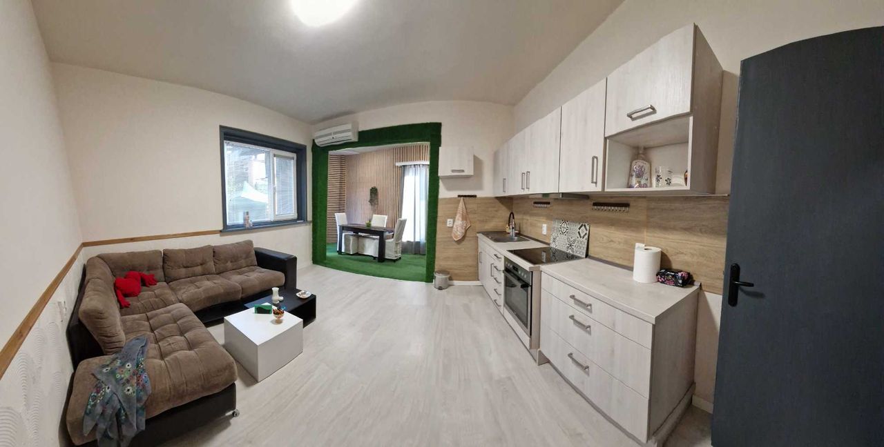 Продава се Етаж от къща в Добрич, Център - 130 кв.м за 1770 €/кв.м - Снимка #7