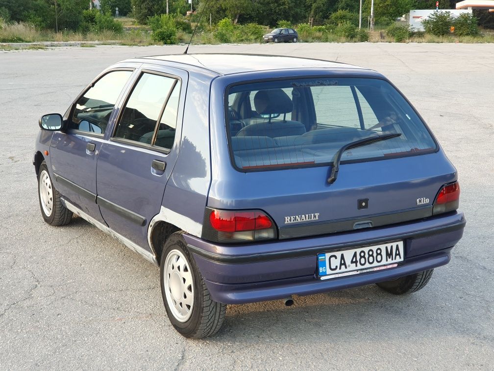 Рено Клио 1.4 Бензин