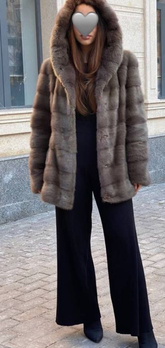 Эксклюзивные норковые шубы из дорогого меха  норки с отделкой из Собол