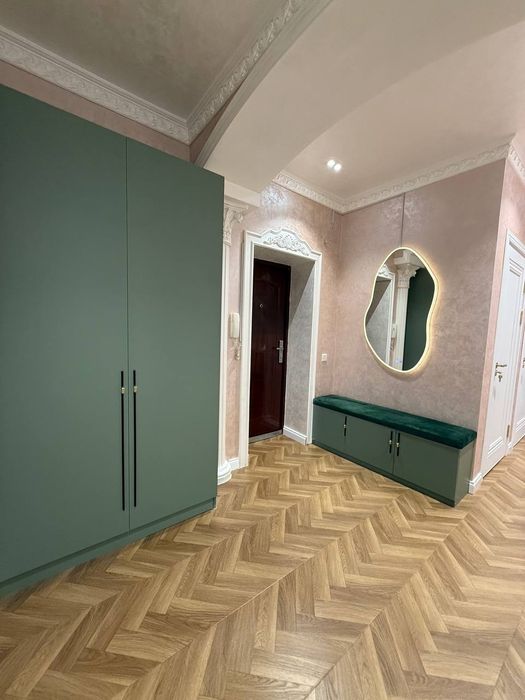 Своя.Срочно продаю.Юнусабад-9 Банковская 2-3/4/5 Новая