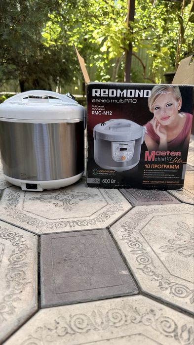 Новая мультиварка redmond