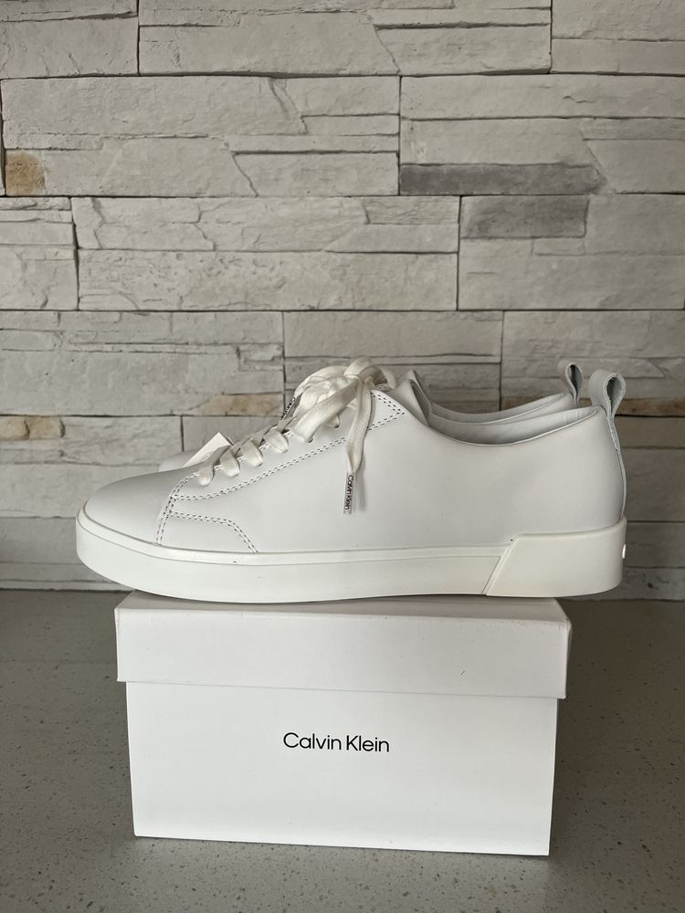 Бели кецове Calvin Klein