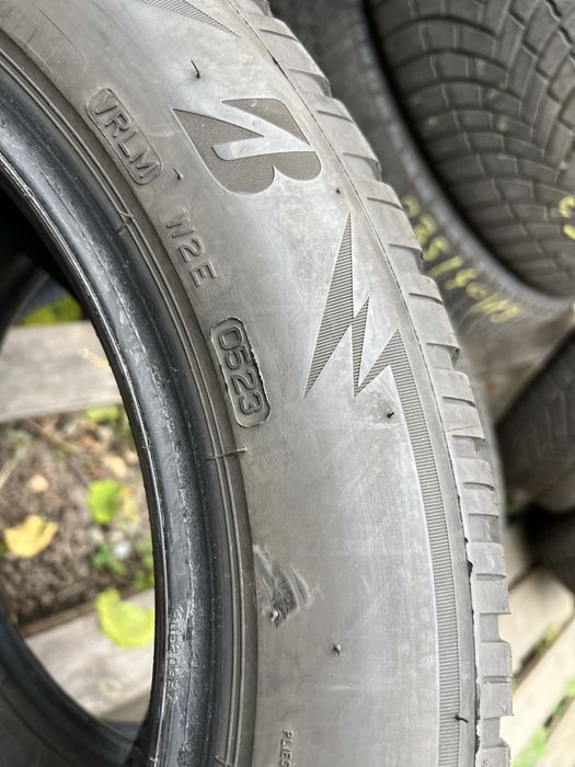 Cauciucuri iarna 215/55/17 Bridgestone 2023